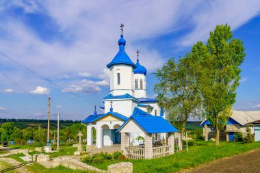 Tapınak ya da kilise binası. Seçici odaklı arkaplan ve metin için alanı kopyala.