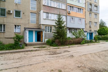 Kırık kaldırımlar. Seçici odaklı arkaplan ve metin için alanı kopyala