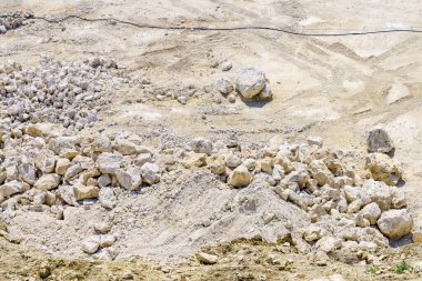 Taş ocağı. Seçici odaklı arkaplan ve metin için alanı kopyala.