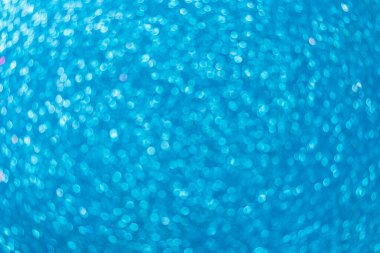 Bulanık arkaplan. Odaklanmamış fotoğraf merceğini geri ver. Arka plan bokeh. Tasarım boş. Tasarımcı için grafik kaynak. Canlı mavi.