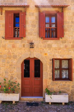 Eski Avrupa evi. Seçici odaklı arkaplan ve metin için alanı kopyala