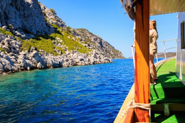 Yattan manzara çok güzel. Seçici odaklı arkaplan ve metin için alanı kopyala