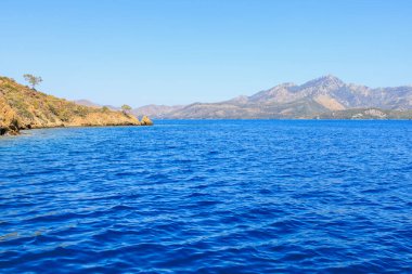 Açık deniz manzarası çok güzel. Seçici odaklı arkaplan ve metin için alanı kopyala