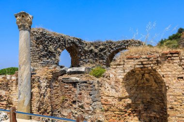 Antika taş kemer. Seçici odaklı arkaplan ve metin için alanı kopyala