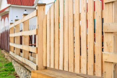 Tahta kapı. Seçici odaklı arkaplan ve metin için alanı kopyala