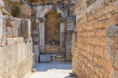 Antika taş kemer. Seçici odaklı arkaplan ve metin için alanı kopyala