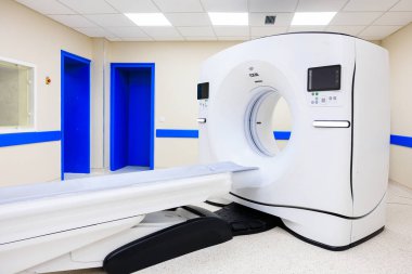 Tomografi hastanede. Seçici odaklı arkaplan ve metin için alanı kopyala