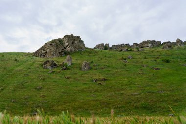Hilly Vadisi. Seçici odaklı arkaplan ve metin için alanı kopyala.
