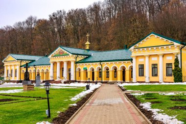 Eski manastır. 2 Aralık 2023 Hincu Moldova. Metin için kopyalama alanı olan dini arkaplan