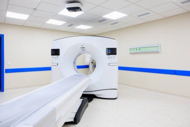 Tomografi hastanede. Seçici odaklı arkaplan ve metin için alanı kopyala
