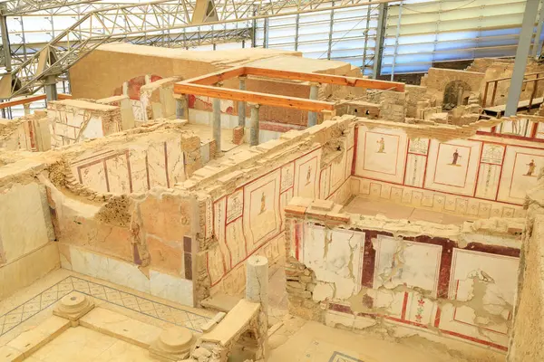 Ephesus şehrinde arkeolojik kazılar. Seçici odaklı arkaplan ve metin için alanı kopyala