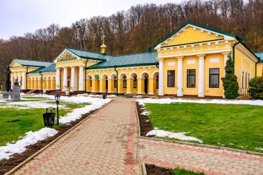 Eski manastır. 2 Aralık 2023 Hincu Moldova. Metin için kopyalama alanı olan dini arkaplan