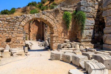 Antika taş kemer. Seçici odaklı arkaplan ve metin için alanı kopyala