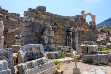 10 Ağustos 2023 Ephesus Turkey. Resimli editör kullanımı için. Eski bir şehrin kalıntıları, dünyanın yok olmuş bir harikası.