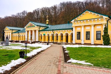 Eski manastır. 2 Aralık 2023 Hincu Moldova. Metin için kopyalama alanı olan dini arkaplan.