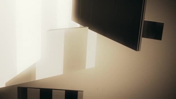 Αφηρημένο Ρετρό Στυλ Grunge Φόντο Περιστρεφόμενα Ξύλινα Σχήματα Ξύλου Σκόνη — Αρχείο Βίντεο