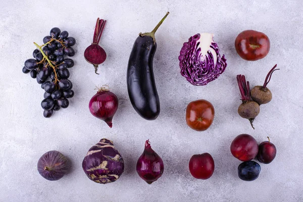 Ассортимент Свежих Фиолетовых Овощей Фруктов Фиолетовом Фоне — стоковое фото