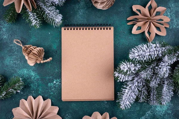 Christmas Composition Empty Craft Notebook New Year Resolution List Concept — Zdjęcie stockowe