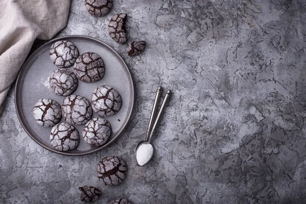 Biscoitos Crepitantes Chocolate Com Cracking Açúcar — Fotografia de Stock