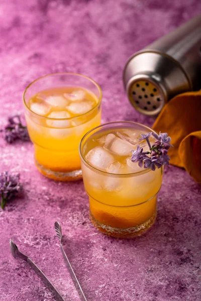 Coquetel Verão Mocktail Com Suco Manga Gelo — Fotografia de Stock