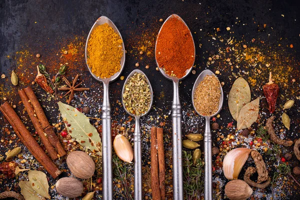 Different Spices Herbs Black Background Paprika Curry Nutmeg Cinnamon Bay — Stock fotografie