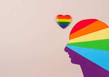 Gökkuşağı LGBTQ bayrağı ile gurur ayı konsepti
