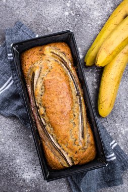 Muzlu ekmek ya da tarçınlı ekmek.