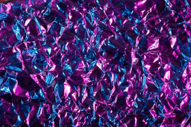 Karmaşık, çok renkli, pırıl pırıl bir desen, canlı, kristal gibi bir arka planı var..