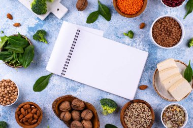 Bitki bazlı vegan protein ürünlerinin çeşitliliği, sağlıklı gıda kavramı