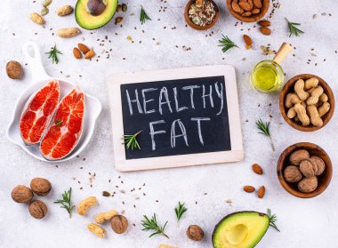 Sağlıklı yağ kavramı. Omega 3 bakımından zengin gıda ürünleri..