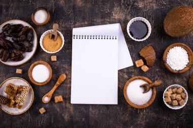 Çeşitli şeker değişimi, doğal sağlıklı tatlandırıcı konsepti