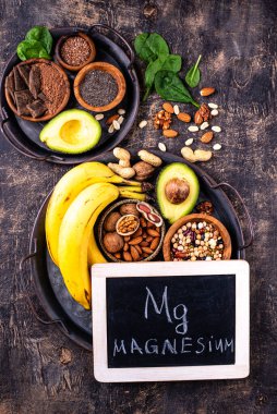 Doğal magnezyum Mg içeren çeşitli ürünler