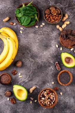 Doğal magnezyum Mg içeren çeşitli ürünler