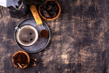 Flört tohumundan kahve. Sağlıklı alternatif moda içeceği.