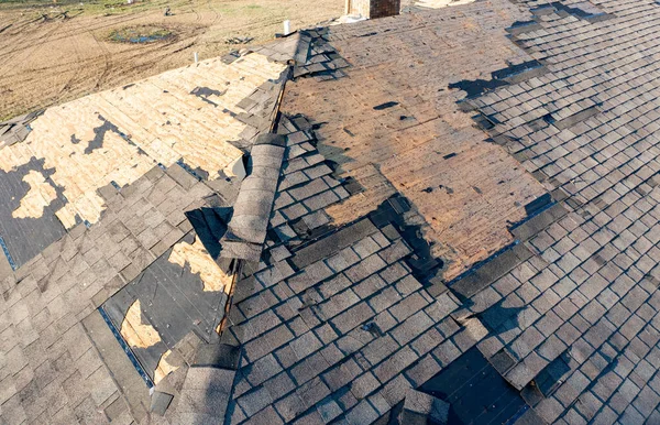 Tornádo Poškození Střechy Pásového Oparu — Stock fotografie