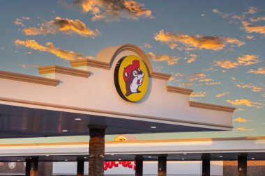 Temple, TX - 2023: Buc-ee's is a popular chain of stores and gas stations headquartered in Texas clipart