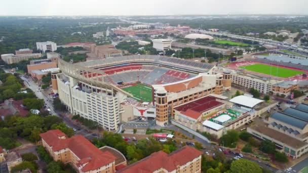 奥斯汀 2023年10月27日 德克萨斯大学奥斯汀分校达雷尔K皇家纪念体育场 — 图库视频影像