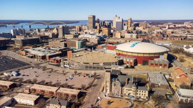 Memphis, TN - 11 Şubat 2023: FedEx Forum ile Memphis silueti