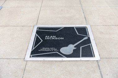 Nashville, TN - 15 Mart 2024: Alan Jackson Nashville, TN 'deki Music City Walk of Fame' in yıldızı