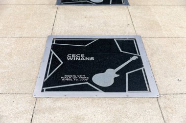 Nashville, TN - 15 Mart 2024: Cece Winans Nashville, TN 'deki Music City Walk of Fame' in yıldızı