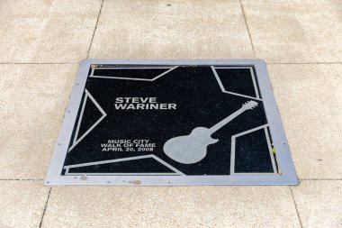 Nashville, TN - 15 Mart 2024: Steve Wariner Nashville 'deki Music City Walk of Fame' in yıldızı