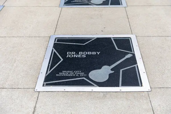 Nashville, TN - 15 Mart 2024: Dr. Bobby Jones Nashville, TN 'deki Music City Walk of Fame' in yıldızı