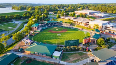 Clemson, SC - 2024: Clemson Üniversitesi Kampüsü 'ndeki Clemson beyzbolunun vatanı Doug Kingsmore Stadyumu