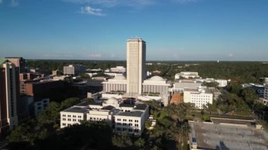 Florida Eyalet Meclis Binası ve Florida Yargıtay Binası.