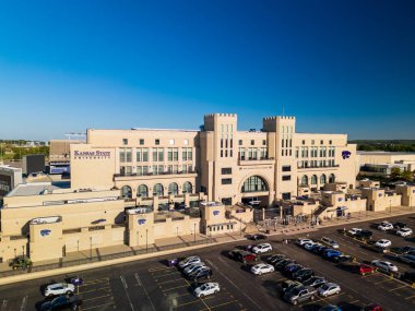 Manhattan, KS - Eylül 2024: Bill Snyder Aile Stadyumu Kansas Eyalet Üniversitesi Kampüsü