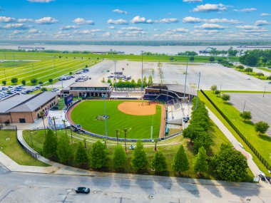 Baton Rouge, LA - 26 Nisan 2025: Tiger Park Louisiana State University, Louisiana 'da bulunan bir beyzbol stadyumu. LSU Lady Tigers softball takımının ev sahibi..