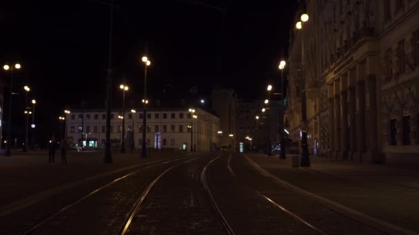Okouzlující Animace Zachycující Temné Ulice Prahy Noci — Stock video