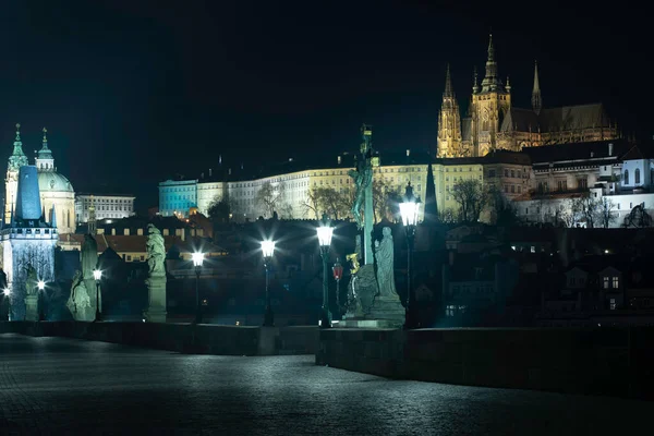 Captivating Night Photography Prague Charles Bridge Illumin — Stock Photo, Image