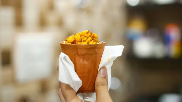 Een Van Favoriete Indiase Snacks Een Gestoomde Biologische Gele Zoete — Stockfoto