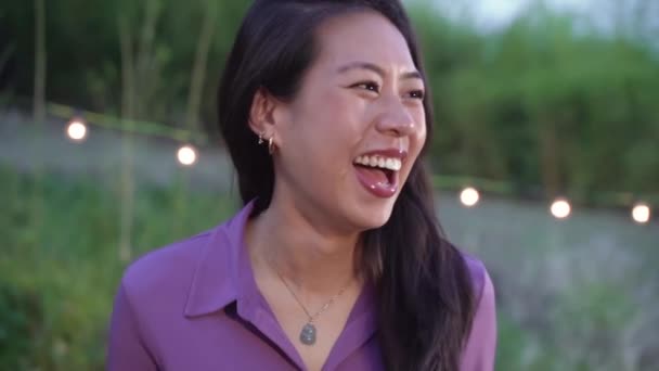 Attraente Donna Asiatica Ridendo Felice Signora Cinese Con Piacevole Sorriso — Video Stock